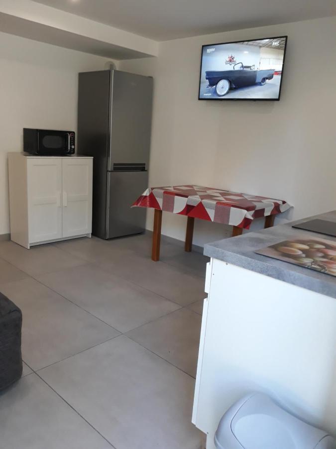 T2 Courte Duree Apartment Jonage Bagian luar foto